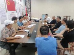 山东聊城市直书画家协会举行庆“八一